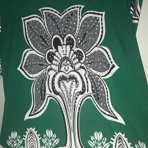 NWOT Serengeti Tunic with Beautiful Rhinestone Design Size Large - Picture 4 of 6